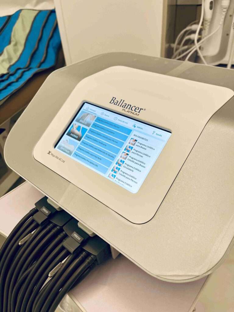Máquina de presoterapia Ballancer Platinum para drenaje linfático en clínica dermatológica en Madrid